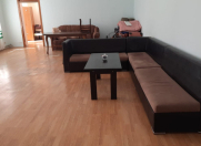 İcarəyə verilir 5 otaqlı 220 m2 köhnə tikili 28 May m.