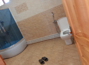 İcarəyə verilir 7 otaqlı 200 m2 villa Qax