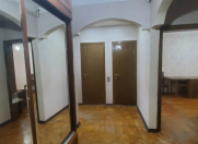 İcarəyə verilir 3 otaqlı 90 m2 köhnə tikili Neftçilər m.