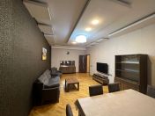 İcarəyə verilir 2 otaqlı 86 m2 yeni tikili 8 Noyabr m.