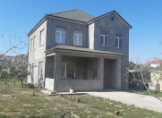 Satılır 4 otaqlı 145 m2 bağ evi Saray