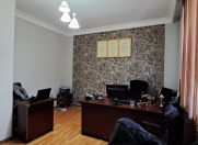 İcarəyə verilir 2 otaqlı 50 m2 ofis 28 May m.