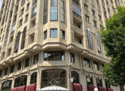 Satılır 3 otaqlı 157.8 m2 yeni tikili Axundov bağı