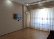 İcarəyə verilir 2 otaqlı 109 m2 yeni tikili 5 mkr