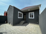 Satılır 80 otaqlı 3 m2 həyət evi Ramana