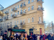 İcarəyə verilir 3 otaqlı 120 m2 köhnə tikili Sahil m.