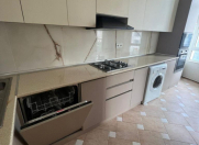 İcarəyə verilir 3 otaqlı 130 m2 yeni tikili 28 May m.