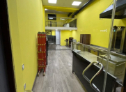 Satılır 1 otaqlı 70 m2 obyekt Gənclik m.