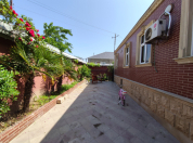 Satılır 4 otaqlı 200 m2 həyət evi Buzovna