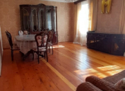 İcarəyə verilir 2 otaqlı 100 m2 köhnə tikili 8 Noyabr m.