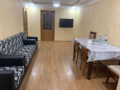 İcarəyə verilir 2 otaqlı 50 m2 köhnə tikili İnşaatçılar m.