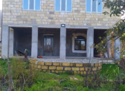Satılır 3 otaqlı 145 m2 bağ evi Quba