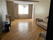 İcarəyə verilir 3 otaqlı 156 m2 yeni tikili 28 May m.