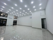 İcarəyə verilir 1 otaqlı 71 m2 ofis İnşaatçılar m.