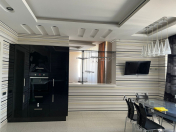 İcarəyə verilir 4 otaqlı 250 m2 yeni tikili 8 Noyabr m.