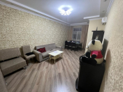 İcarəyə verilir 2 otaqlı 66 m2 yeni tikili 8 Noyabr m.