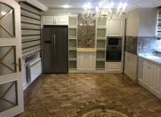 Satılır 5 otaqlı 330 m2 köhnə tikili Bakı Musiqi Akademiyası