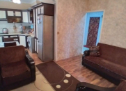 Satılır 2 otaqlı 65 m2 köhnə tikili 9 mkr