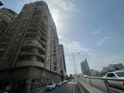 Satılır 5 otaqlı 180 m2 yeni tikili Şah İsmayıl Xətai m.