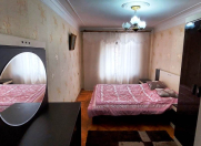 İcarəyə verilir 3 otaqlı 75 m2 köhnə tikili Elmlər Akademiyası m.