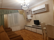 İcarəyə verilir 2 otaqlı 60 m2 köhnə tikili Xalqlar Dostluğu m.