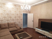 İcarəyə verilir 3 otaqlı 105 m2 köhnə tikili 28 May m.