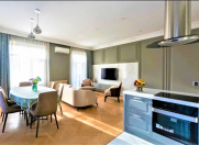 Satılır 3 otaqlı 120 m2 köhnə tikili Xalça Muzeyi