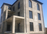 Satılır 9 otaqlı 500 m2 villa Səbail r.