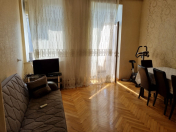 İcarəyə verilir 2 otaqlı 65 m2 köhnə tikili Elmlər Akademiyası m.