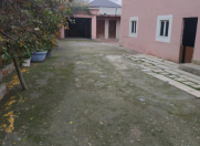 Satılır 6 otaqlı 200 m2 həyət evi Azadlıq meydanı