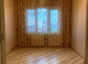 Satılır 3 otaqlı 90 m2 köhnə tikili 6 mkr