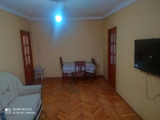 İcarəyə verilir 2 otaqlı 55 m2 köhnə tikili Nəsimi r.