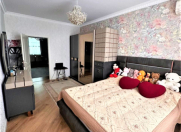 Satılır 2 otaqlı 60 m2 köhnə tikili Gənclik m.