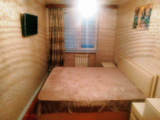 İcarəyə verilir 3 otaqlı 65 m2 köhnə tikili İçəri Şəhər m.