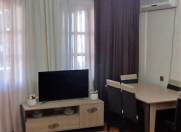 Satılır 3 otaqlı 95 m2 köhnə tikili İçəri Şəhər m.