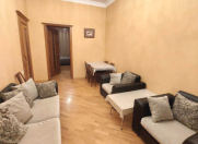 İcarəyə verilir 2 otaqlı 60 m2 köhnə tikili Nizami m.