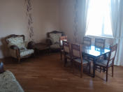 İcarəyə verilir 3 otaqlı 145 m2 yeni tikili İnşaatçılar m.