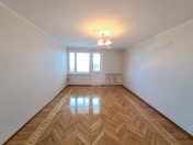 Satılır 3 otaqlı 70 m2 köhnə tikili 4 mkr