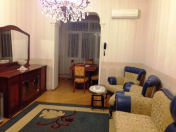 İcarəyə verilir 3 otaqlı 80 m2 köhnə tikili Elmlər Akademiyası m.