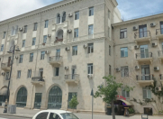 Satılır 2 otaqlı 60 m2 köhnə tikili Sahil m.