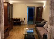 İcarəyə verilir 2 otaqlı 70 m2 köhnə tikili Şah İsmayıl Xətai m.