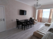 Satılır 3 otaqlı 70 m2 köhnə tikili Zərifə Əliyeva adına park