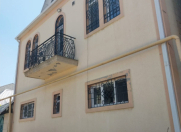Satılır 5 otaqlı 200 m2 həyət evi Bakıxanov
