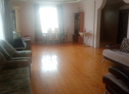 Satılır 5 otaqlı 150 m2 həyət evi İqtisadiyyat Universiteti