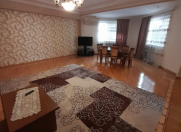 İcarəyə verilir 3 otaqlı 150 m2 yeni tikili Heydər Əliyev Mərkəzi