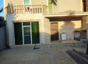 Satılır 4 otaqlı 180 m2 həyət evi Badamdar