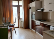 Satılır 2 otaqlı 94 m2 yeni tikili Nəriman Nərimanov m.