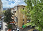 Satılır 2 otaqlı 65 m2 köhnə tikili Nizami m.