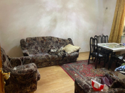 İcarəyə verilir 3 otaqlı 65 m2 köhnə tikili İçəri Şəhər m.