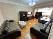 Satılır 4 otaqlı 135 m2 köhnə tikili Heydər Məscidi